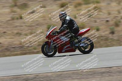 media/Apr-20-2025-AHRMA (Sun) [[393a79c373]]/Race/Group 8/Turn 4b/